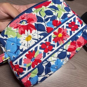 Vera Bradley NWOT small cosmetic in Summer Cottage